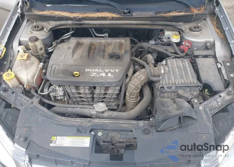 2013 Chrysler 200 Touring из США, поврежденный, VIN 1C3CCBBB5DN570135